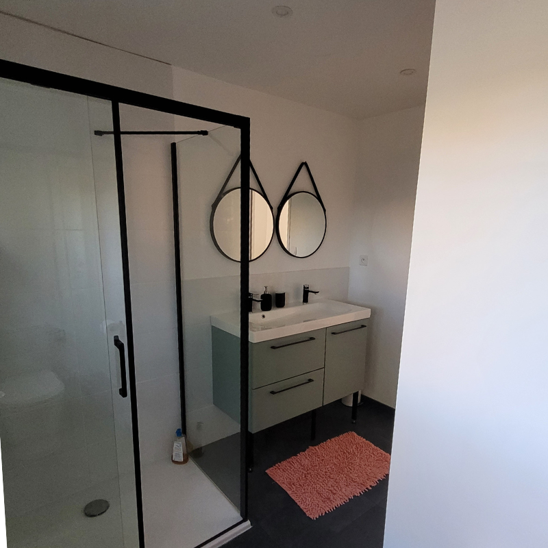 La salle de bain de la maison Caseta.